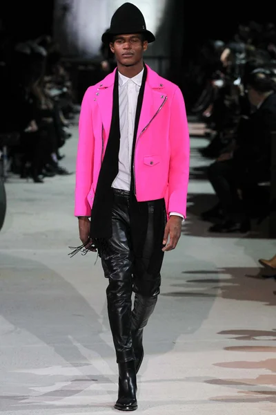 Look 36